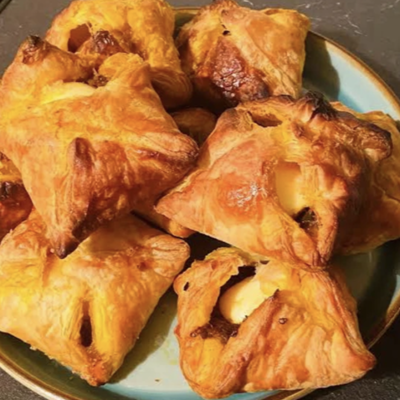 Chikken Puffs